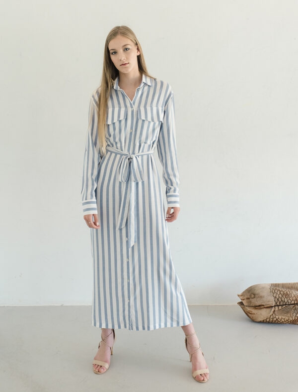 moish-meraki-off-white-blue-2